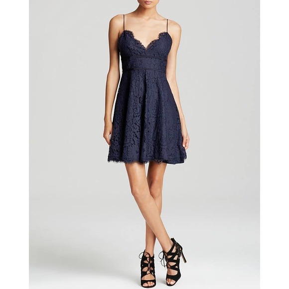 Joie Mini Dress XS Navy Blue Lace V-Neck A-Line Damasia Cocktail Party - Picture 3 of 12